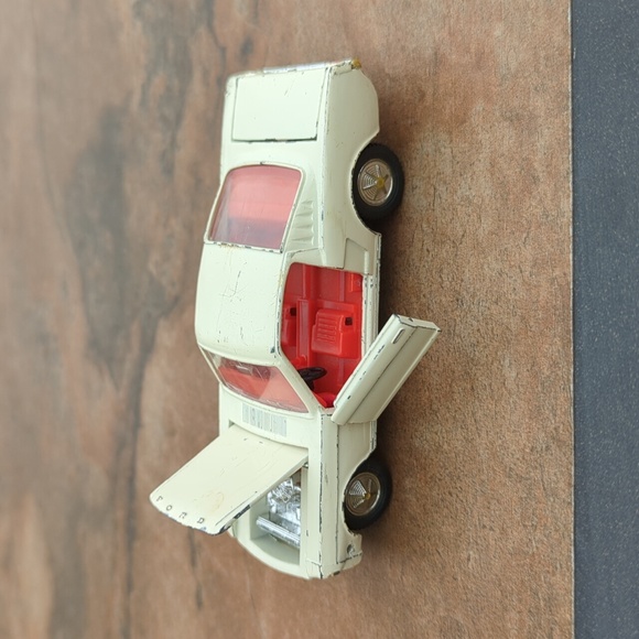 DINKY FORD MUSTANG 161 FASTBACK CAR DIE CAST METAL TOY - Picture 2 of 6